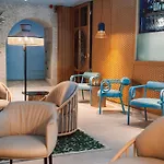 Ξενοδοχείο Nomada House By Sh 4*